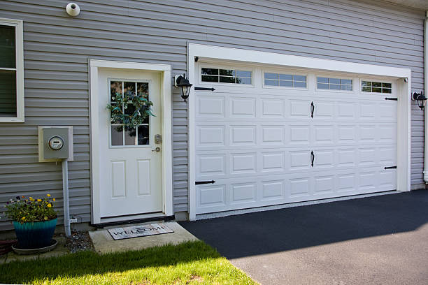 24/7 Emergency Garage Door Panel Replacement experts in Youngsville, NC